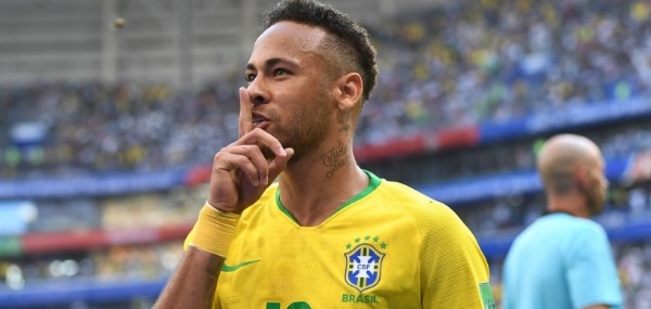 Foto: Neymar verbaast met nieuw kapsel op training Brazilië (?)