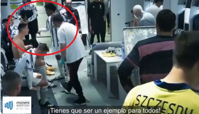 Foto: Beelden heftige kleedkamerruzie Ronaldo en Cuadrado (?)