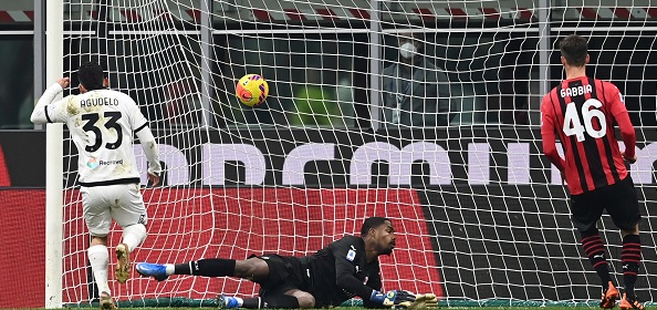 Foto: Blamage voor Milan, Lozano blinkt uit bij Napoli