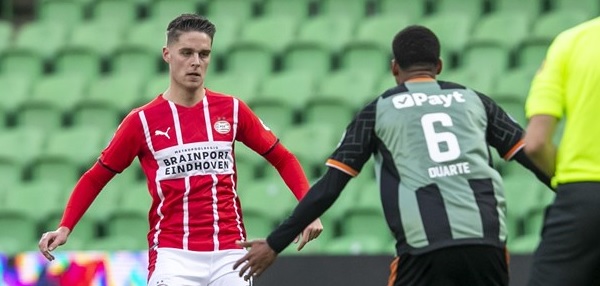 Foto: Kijkers Groningen-PSV unaniem over debuut Veerman