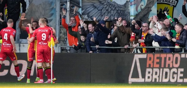 Foto: Ajax bijt zich wéér stuk op zijn grote angstgegner