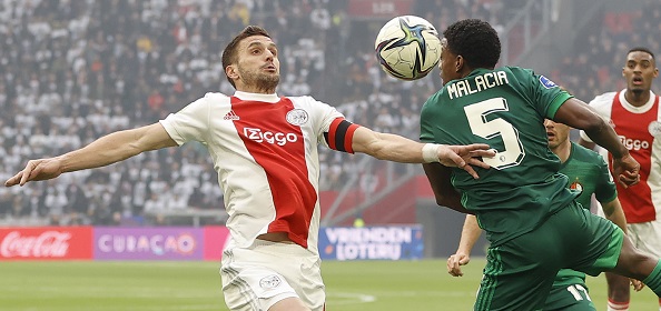 Foto: Ajax verslaat Feyenoord in boeiende Klassieker