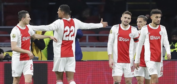 Foto: ‘Ajax troeft PSV en AZ af: strikt rechtsback’