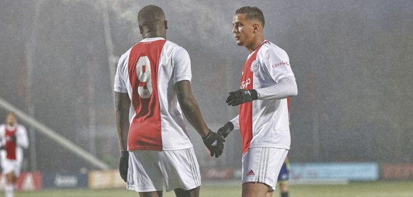 Foto: Twitter ontploft over verrassing in Ajax-opstelling