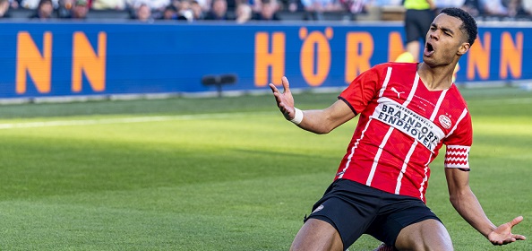 Foto: Opstelling PSV: Gakpo en Sangaré op de bank