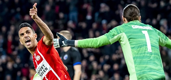 Foto: ‘Onrust in Ajax-kleedkamer: PSV profiteert’