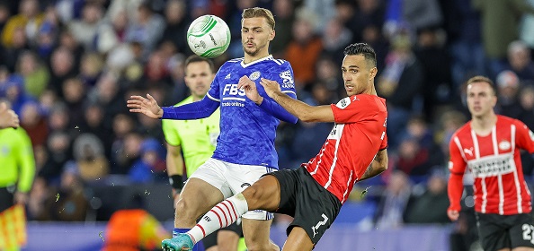 Foto: PSV-kijkers unaniem: “Hij kan niet voetballen”