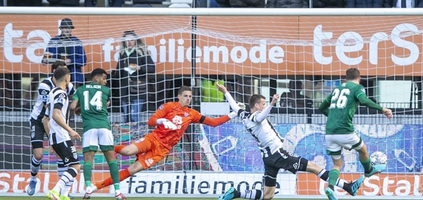 Foto: ‘Feyenoord wéér enorm genaaid’