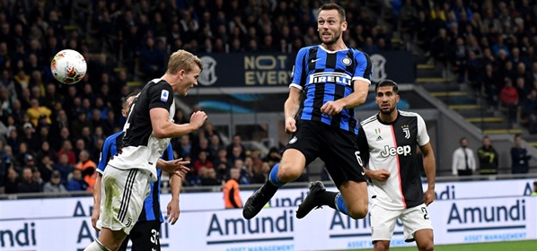 Foto: De Vrij en Dumfries veroveren beker met Inter, negatieve hoofdrol De Ligt
