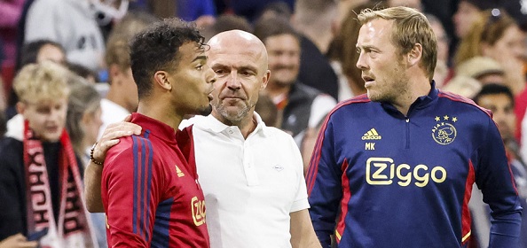 Foto: Schreuder wijst Ajax op verbeterpunten na oefenzege