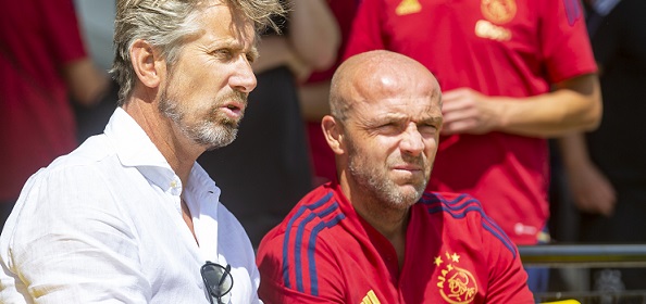 Foto: Schreuder maakt Ajax-balans op
