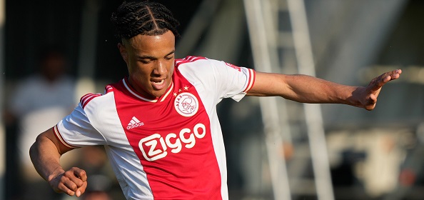 Foto: ‘Getalenteerde Ajax-spits vertrekt uit Amsterdam’