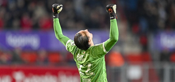 Foto: Cocu verliest debuutwedstrijd van FC Twente