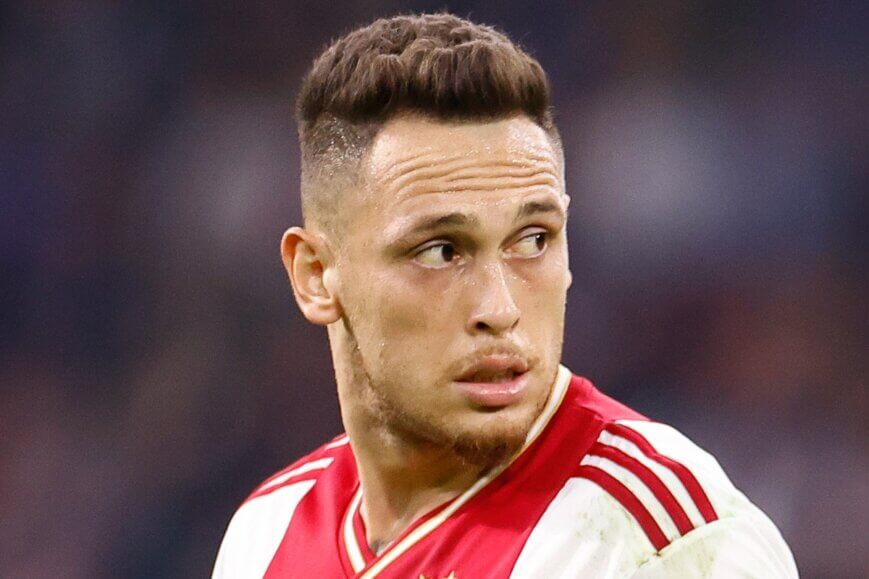 Foto: Ajax bevestigt vertrek van flop Ocampos