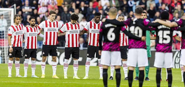 Foto: PSV-aanhang woest over bizar moment tegen Utrecht