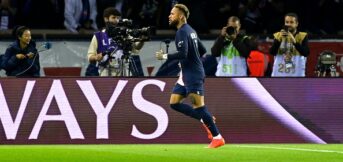 Neymar beslist Le Classique, Napoli en Milan winnen