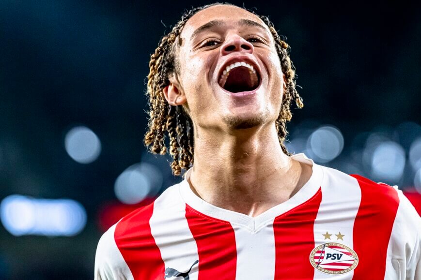 Foto: ‘PSV-selectie duwt Simons naar PSG’