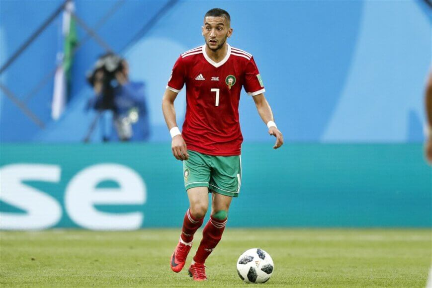 Foto: Opstellingen: Marokko met Ziyech en Mazraoui tegen Kroatië
