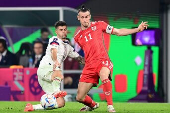 Bale schiet Wales naast Verenigde Staten