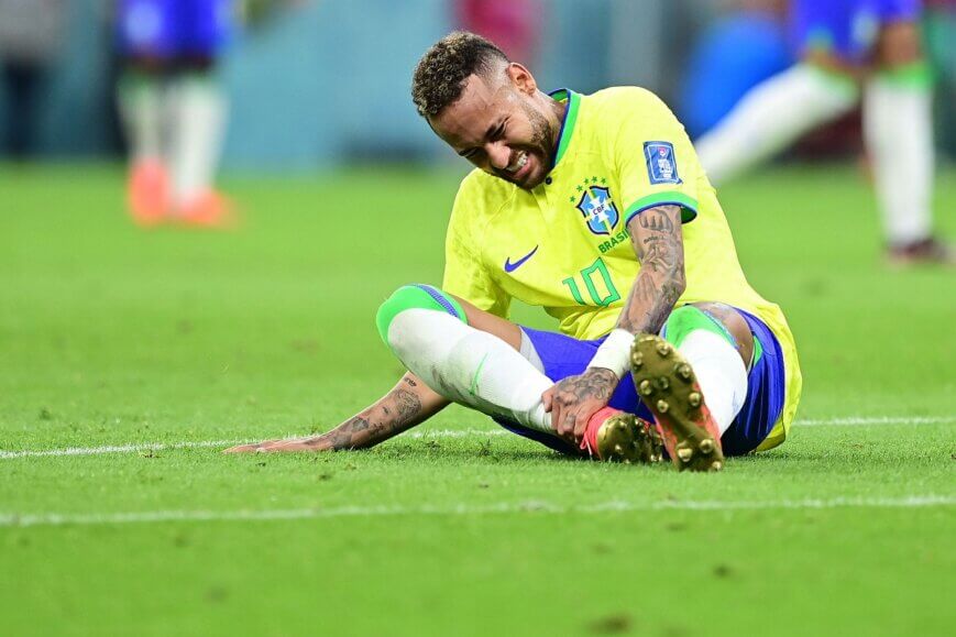 Foto: UPDATE: Blessureverdict Neymar bekend