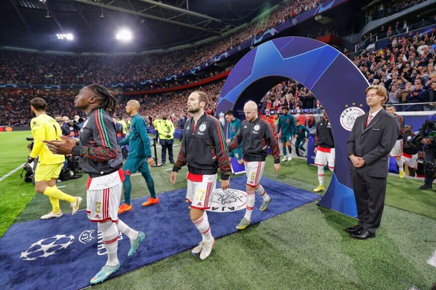 Foto: ‘Ajax maakt zich totáál belachelijk’