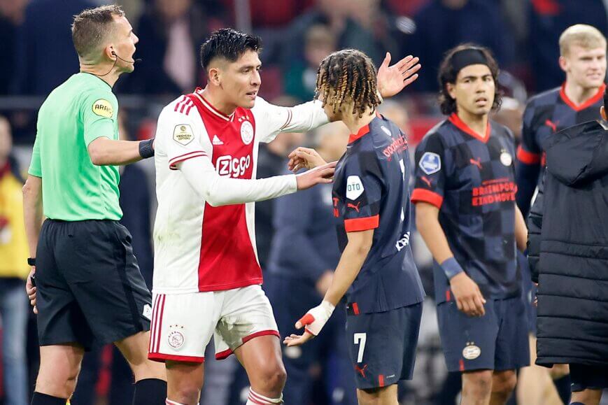 Foto: ‘Eredivisie haalt fel uit naar Ajax’