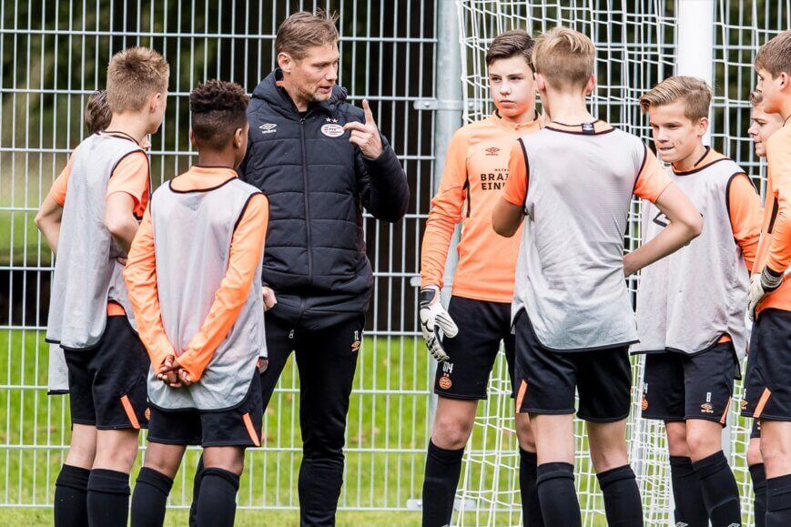 Foto: ‘Misschien word ik wel trainer van PSV 1’