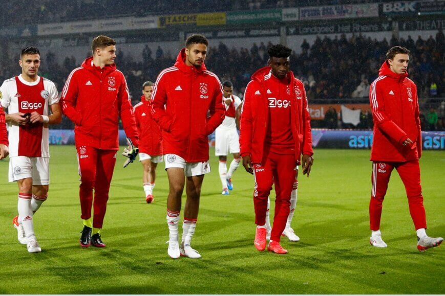 Foto: Flinke aderlating voor Ajax richting duel met PSV