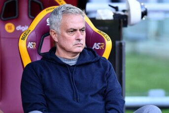 Mourinho haalt uit: “Dat maakt me niets uit”