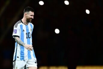 ‘Messi doet onthulling in Argentinië-kleedkamer’