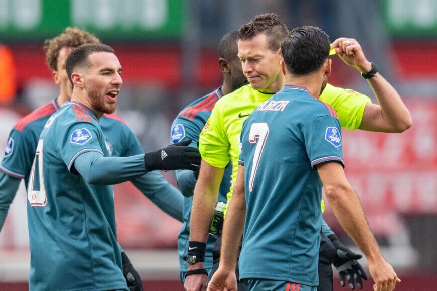 Foto: Onvrede na Twente-Feyenoord: “Niet de juiste man”