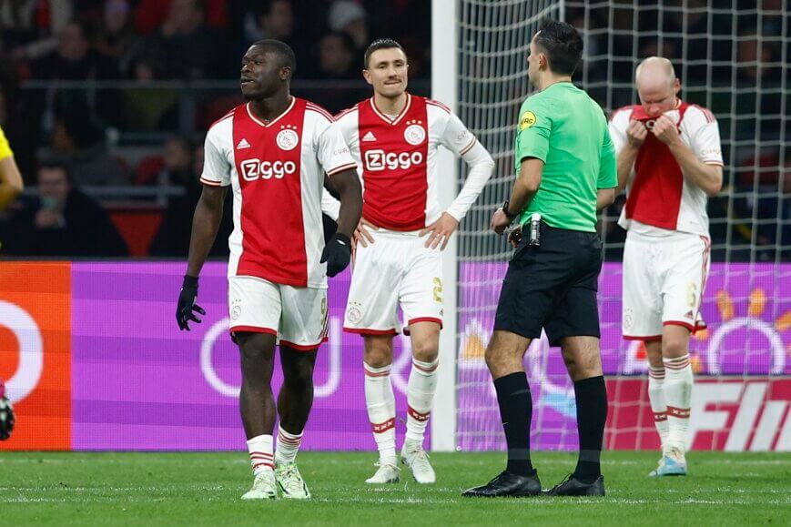 Foto: Voorspelling: kan Ajax na het ontslag van Schreuder winnen van Excelsior?