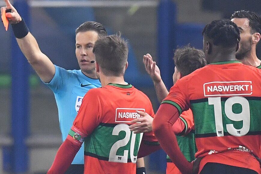 Foto: Verhitte Gelderse derby eindigt zonder doelpunten