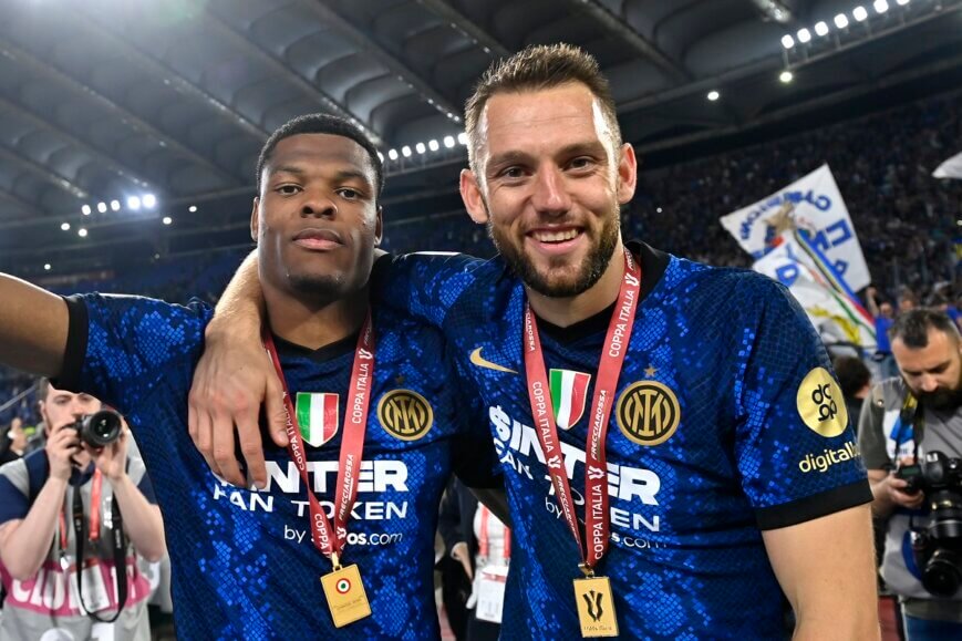 Foto: ‘Oranje-duo op weg naar uitgang bij Inter’