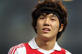 De Koreaanse cultheld van Ajax: “Alle ballen op Suk”