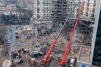 Aardbevingen Turkije: ‘Oud-Vitessenaar onder het puin’, Yilmaz en Kökçü spreken zich uit