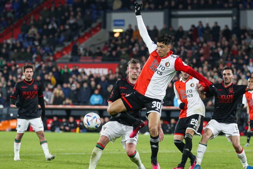 Foto: Slot steunt ‘dure’ Feyenoord-nieuweling: “Geen exceptioneel bedrag”
