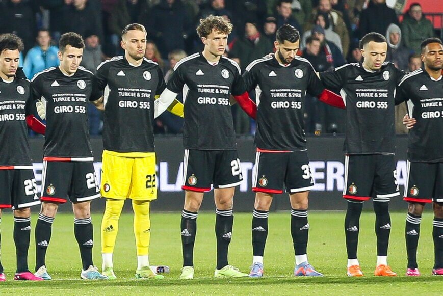 Foto: Feyenoord-kijkers zijn klaar met ‘slapzak’: “Oprotten!”