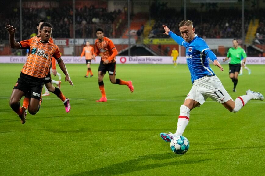 Foto: AZ morst dure punten bij tiental FC Volendam