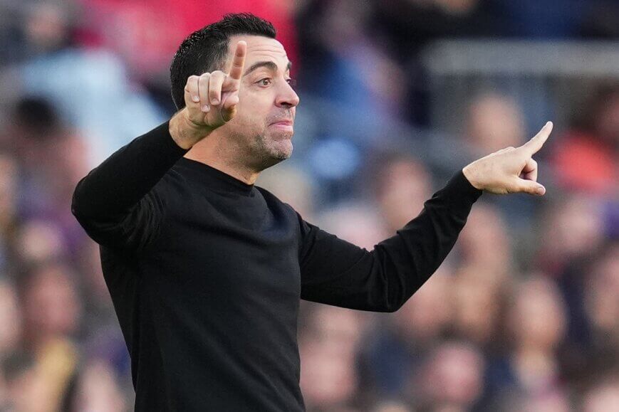 Foto: Xavi geheimzinnig over transferprioriteiten Barcelona