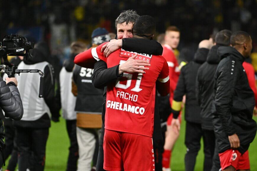 Foto: Van Bommel en Janssen euforisch na bekerspektakel: “Daar doe je het voor”