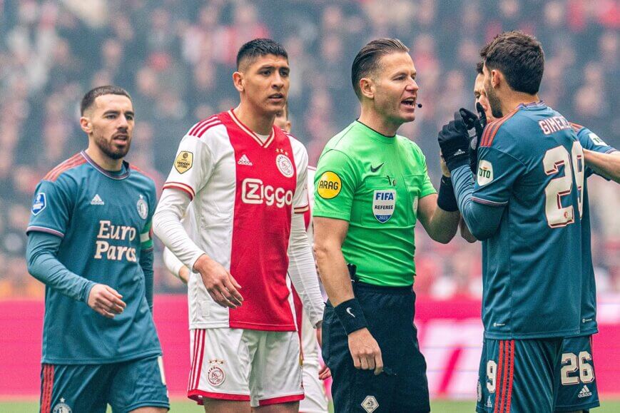 Foto: ‘Grote KNVB-blunder bij Ajax – Feyenoord’