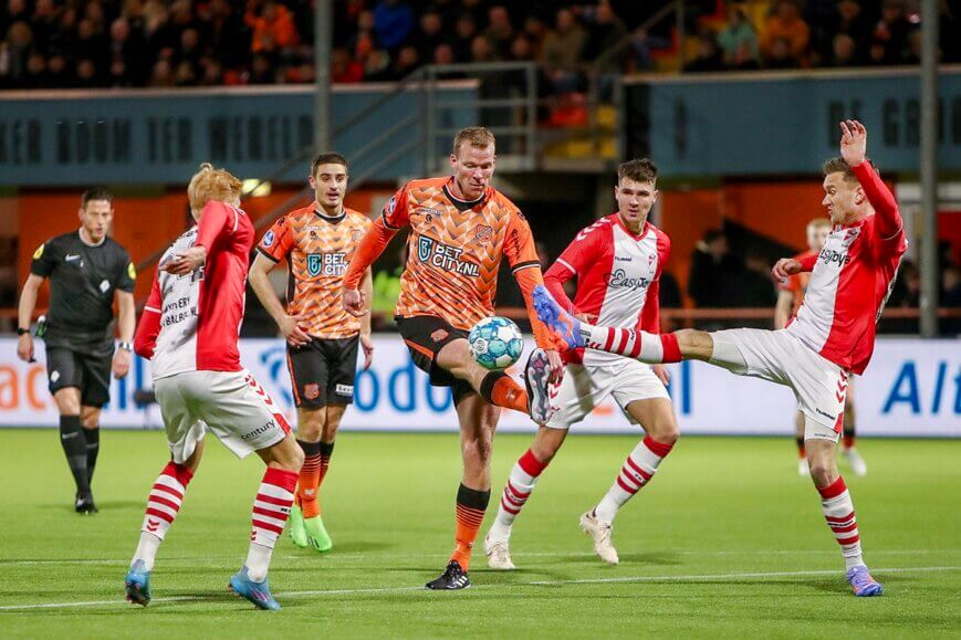 Foto: Drie punten FC Volendam door goals in extremis