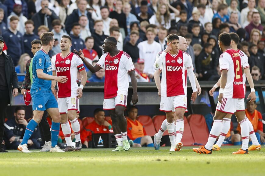 Foto: ‘Ajax moet icoon uitzwaaien na bekerfinale’