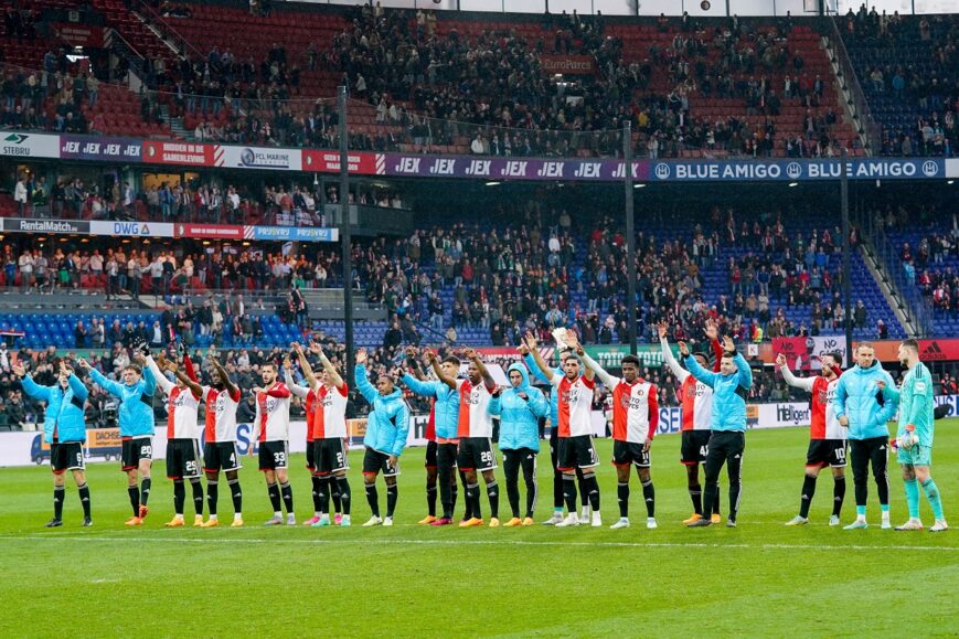 Foto: Feyenoord-selectie doet oproep aan Slot