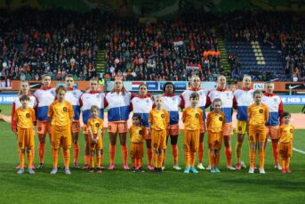 Voorlopige WK-selectie Oranje Leeuwinnen bekend: ‘Tienersensatie en verrassende terugkeer’