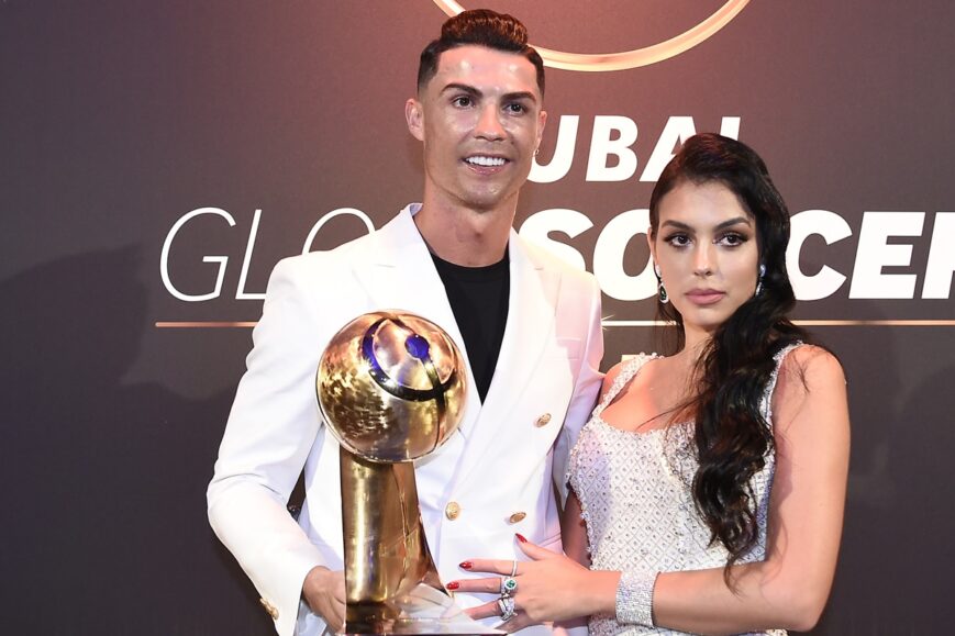 Foto: Rel rond Ronaldo: Vrouw overtreedt Saudische wet met pikante Instagram-post