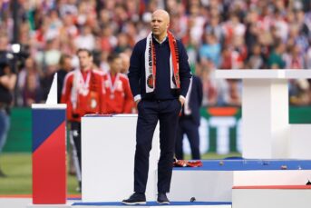 Slot hint op Feyenoord-vertrek: “Elke andere trainer kan hier succesvol zijn”