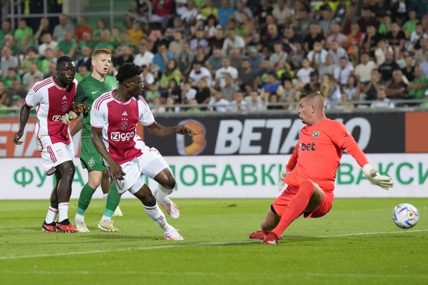 Foto: Bulgaarse media wijzen naar Ajax-ster: “Klasse apart”