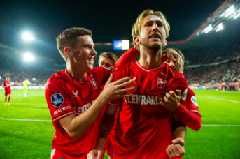 FC Twente wint nipt en blijft in kielzog PSV